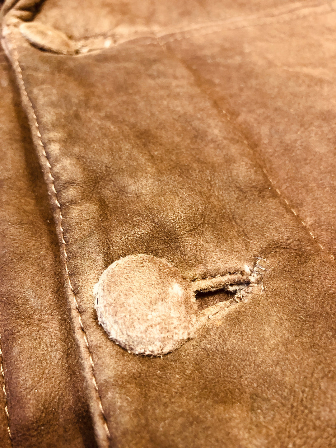 Vintage 70's Women Western Sheepskin Suede Coat in Brown - NorthernGrip
