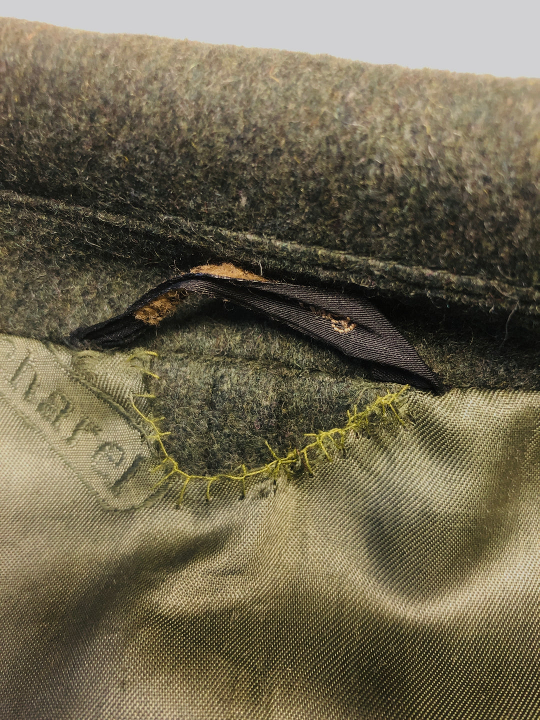 Vintage 70's Men Long Wool Topcoat in Green - NorthernGrip