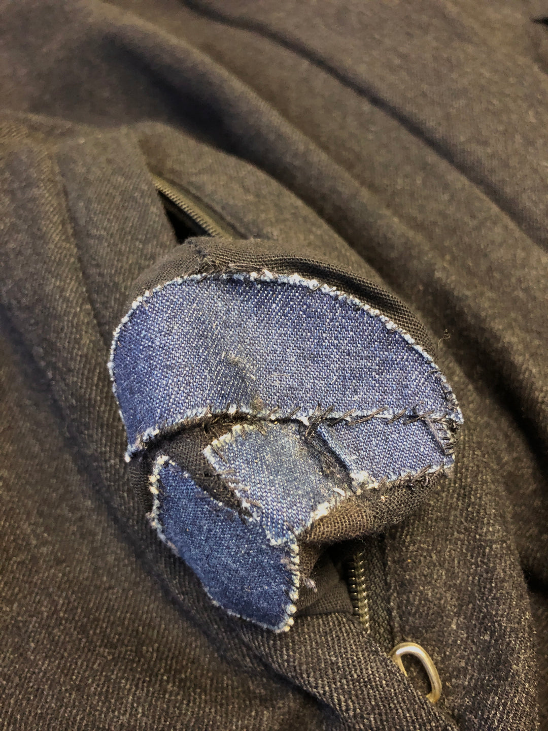 Vintage 90's Men Hugo Boss Wool Sports Jacket in Grey - NorthernGrip