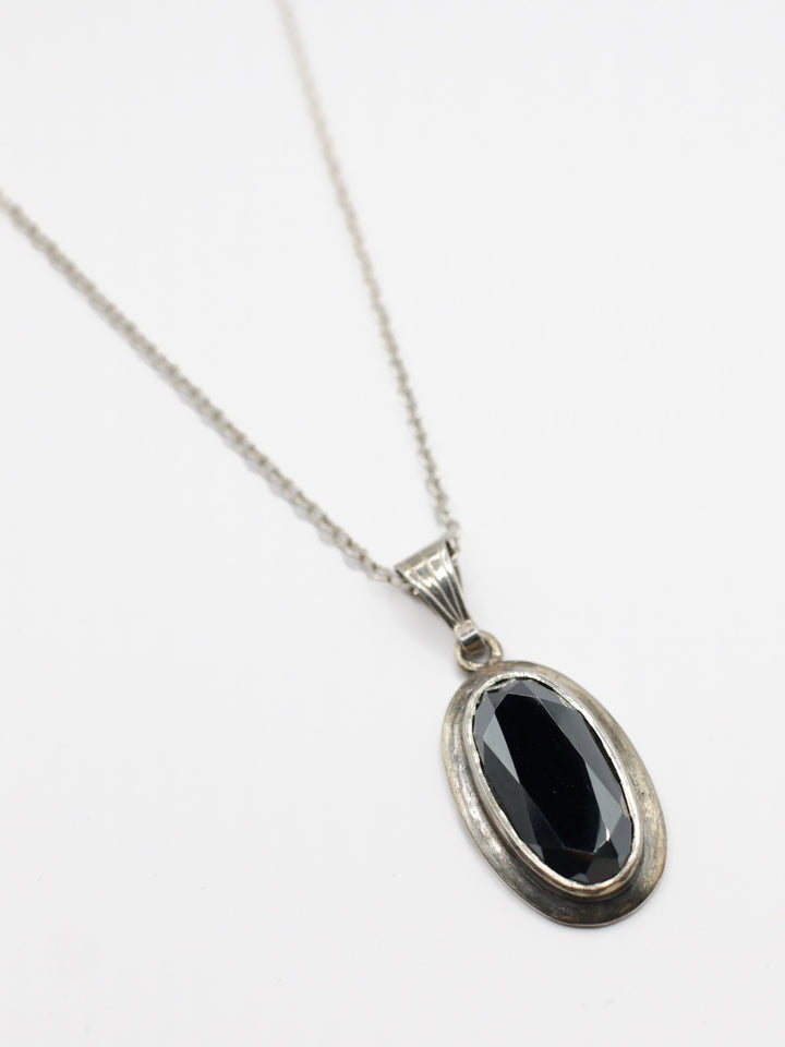 Vintage 70s Sterling Silver Black Pendant Necklace