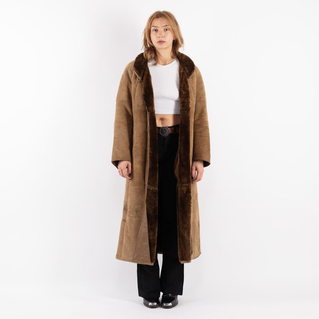 Vintage 70's Women Sheepskin Coat in Beige