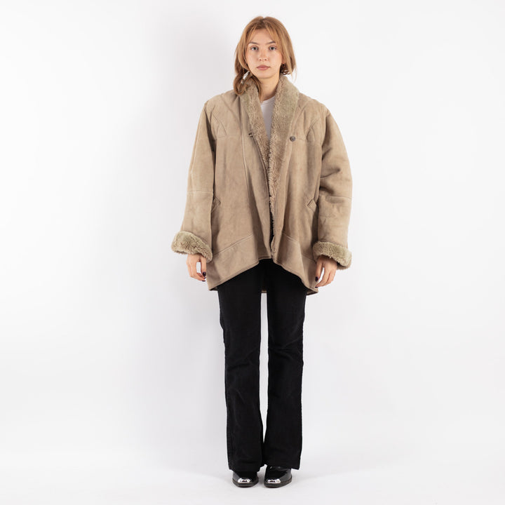 Vintage 80's Women Sheepskin Coat in Beige