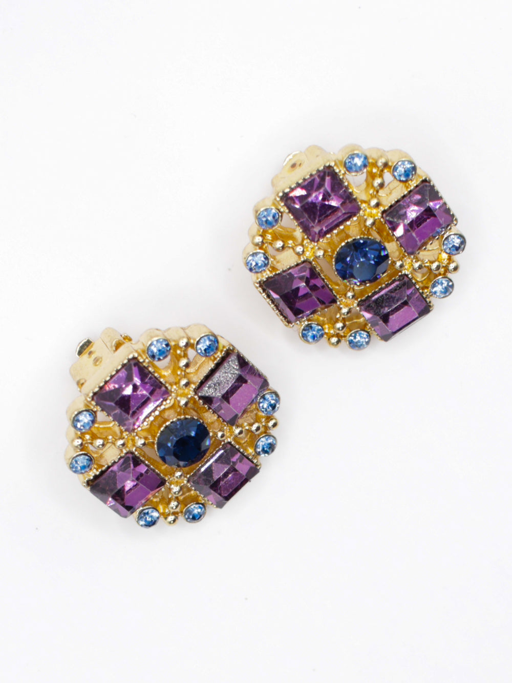 Vintage 80's Clip-on Earrings in Purple