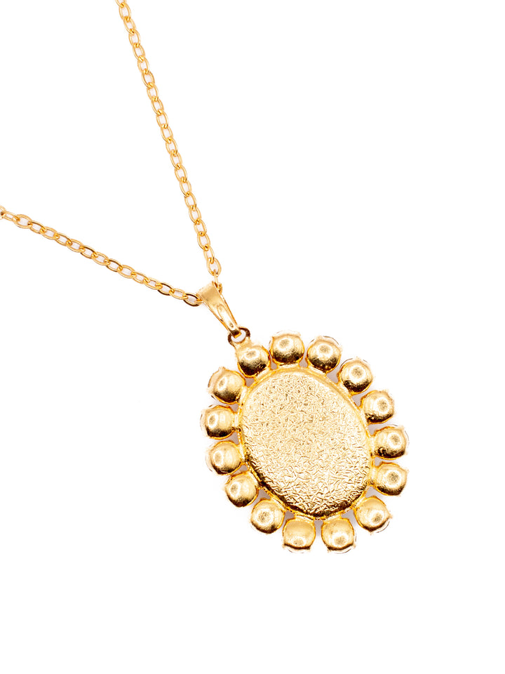 Vintage 60's Necklace in Gold