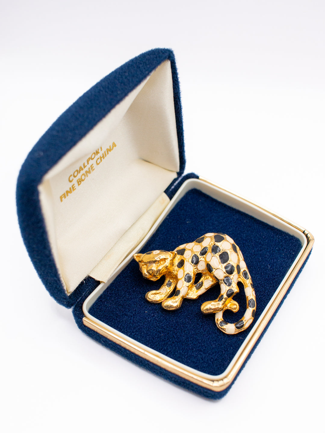 Vintage 80's Brooch in Gold
