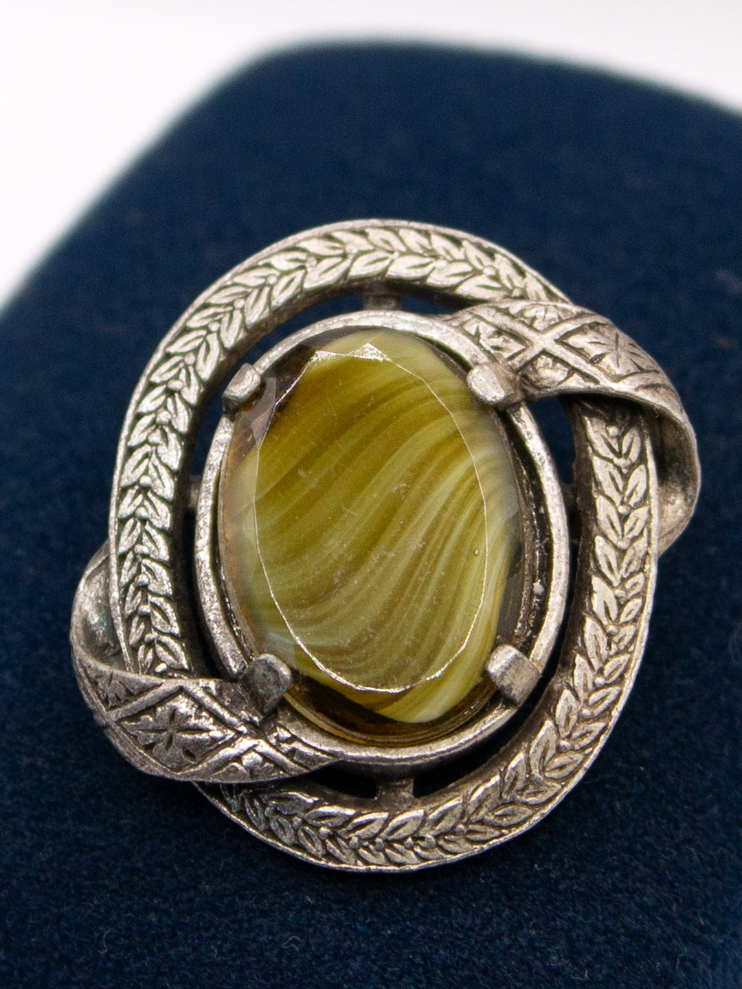 Vintage 70's Brooch in Green