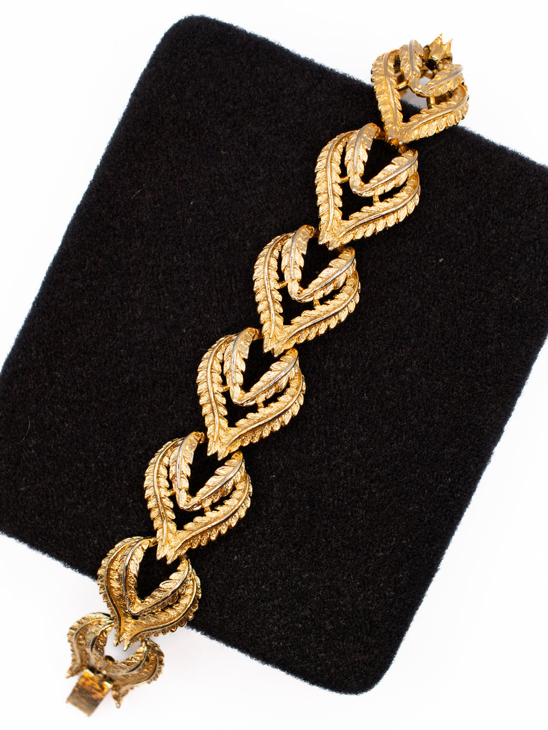 Vintage 60's Bracelet in Gold