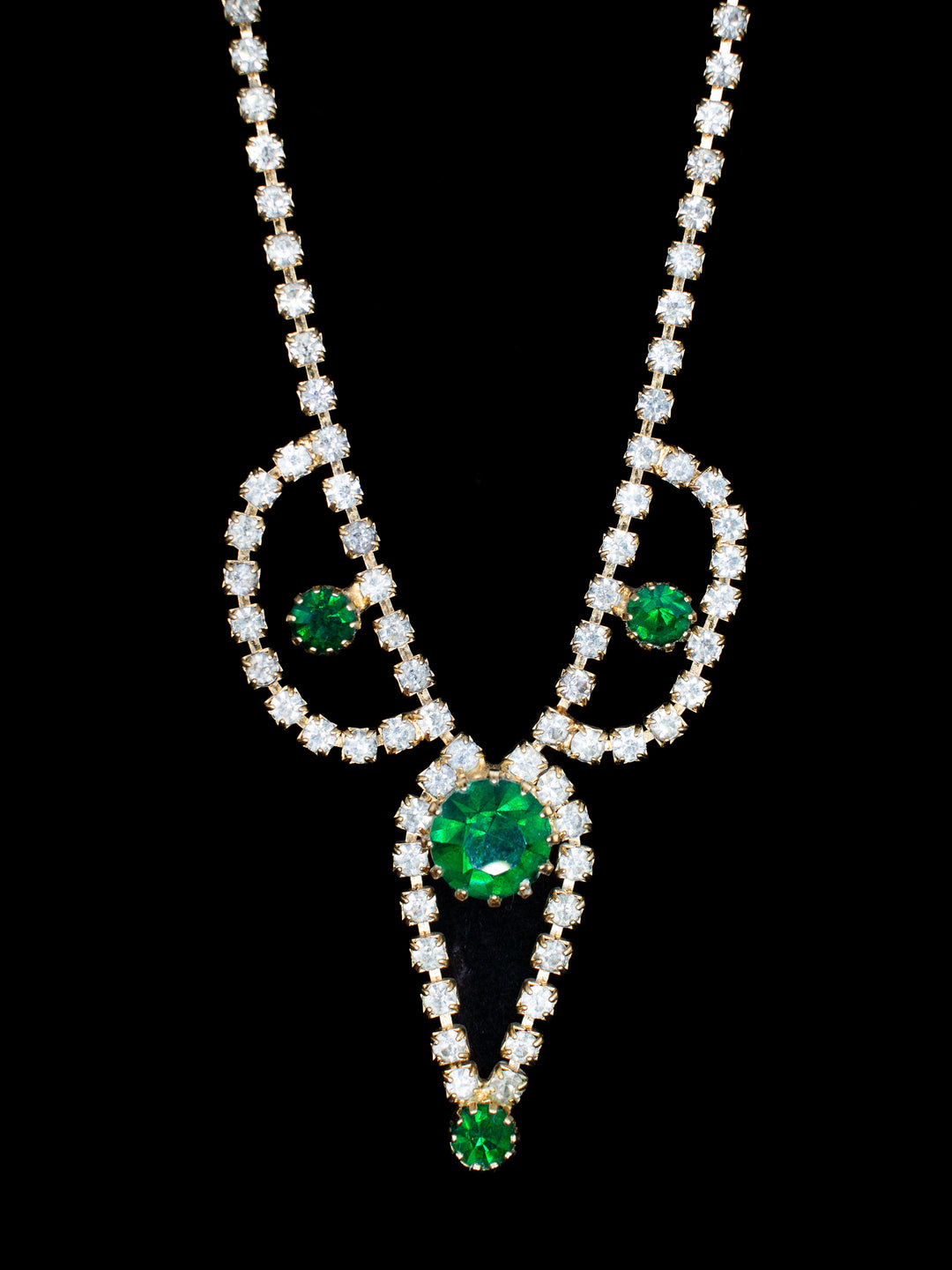 Vintage Necklace in Gold