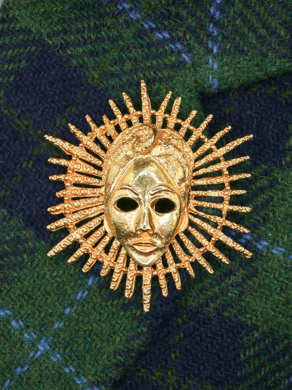 Vintage 80's Brooch in Gold