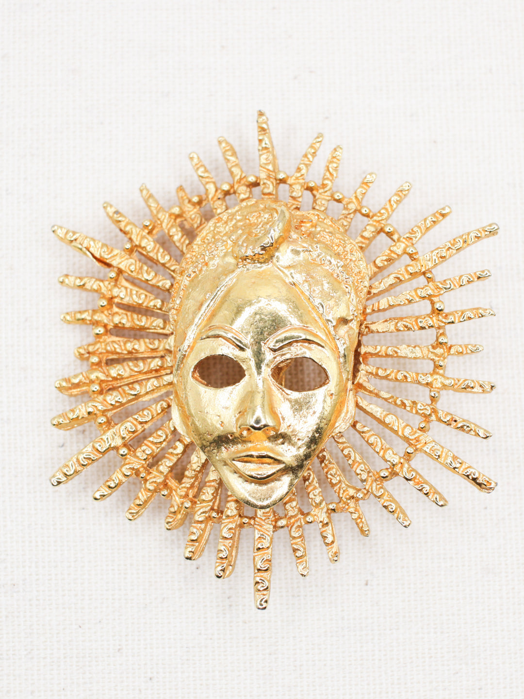 Vintage 80's Brooch in Gold