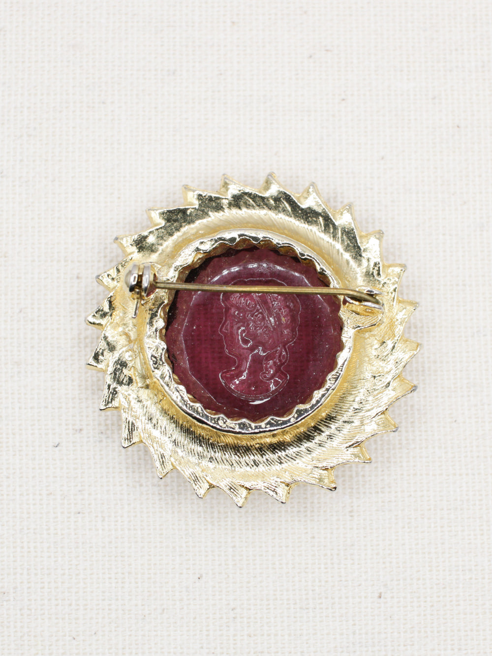 Vintage 60's Brooch in Purple