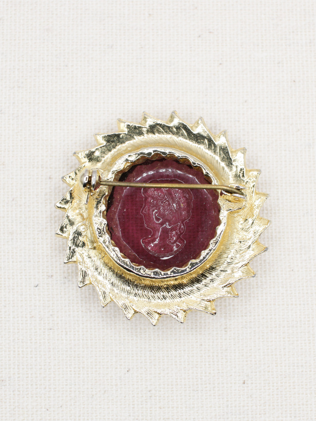 Vintage 60's Brooch in Purple