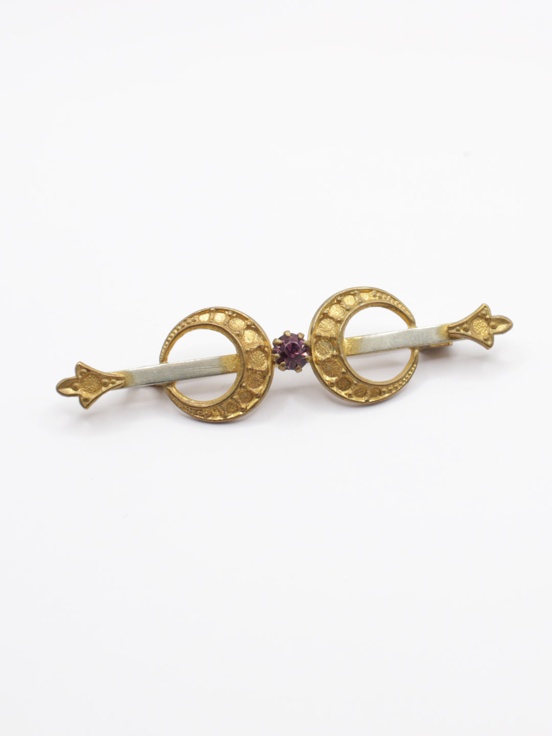 Vintage 20's Brooch in Gold