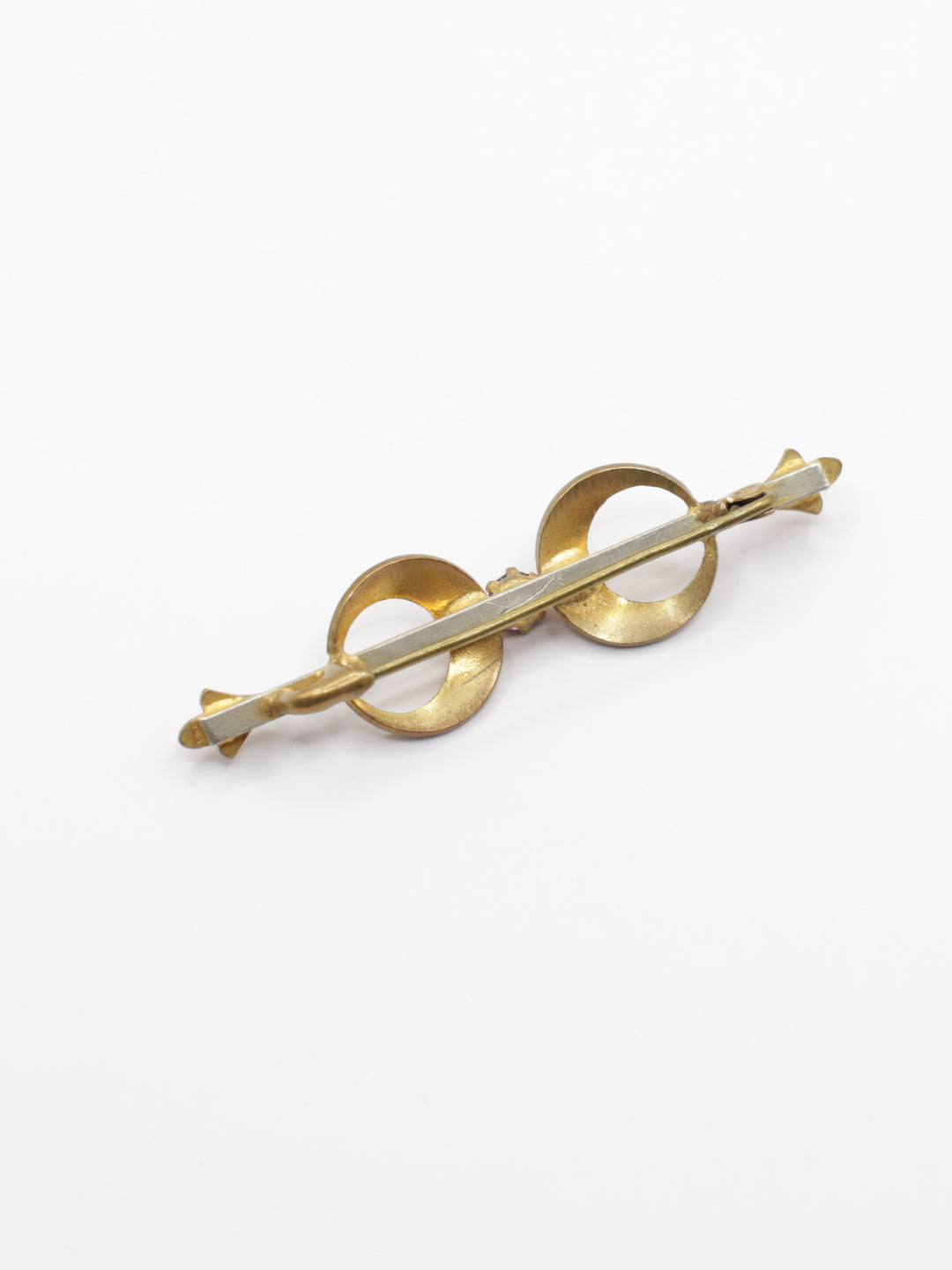 Vintage 20's Brooch in Gold