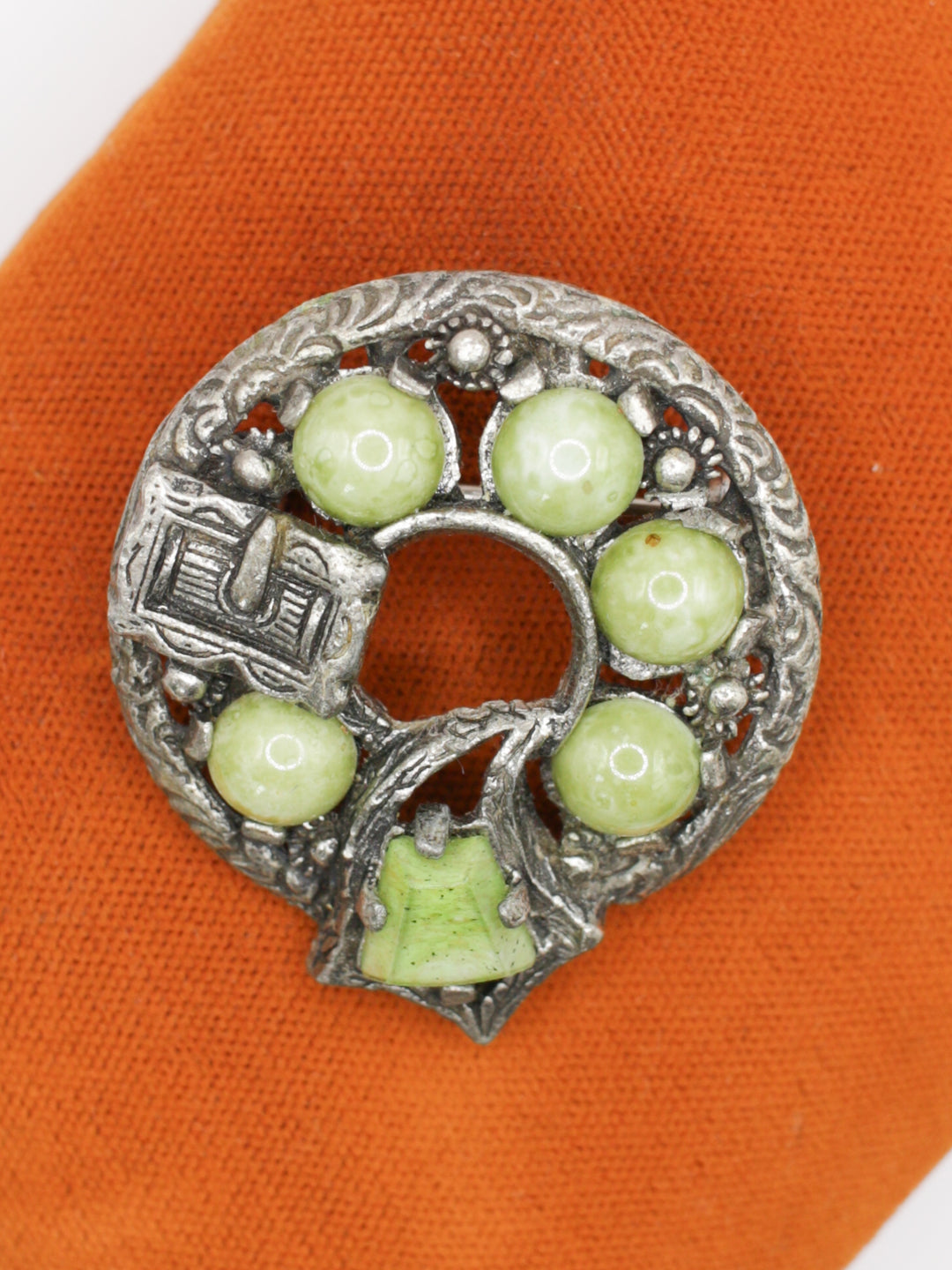 Vintage 60's Brooch in Green