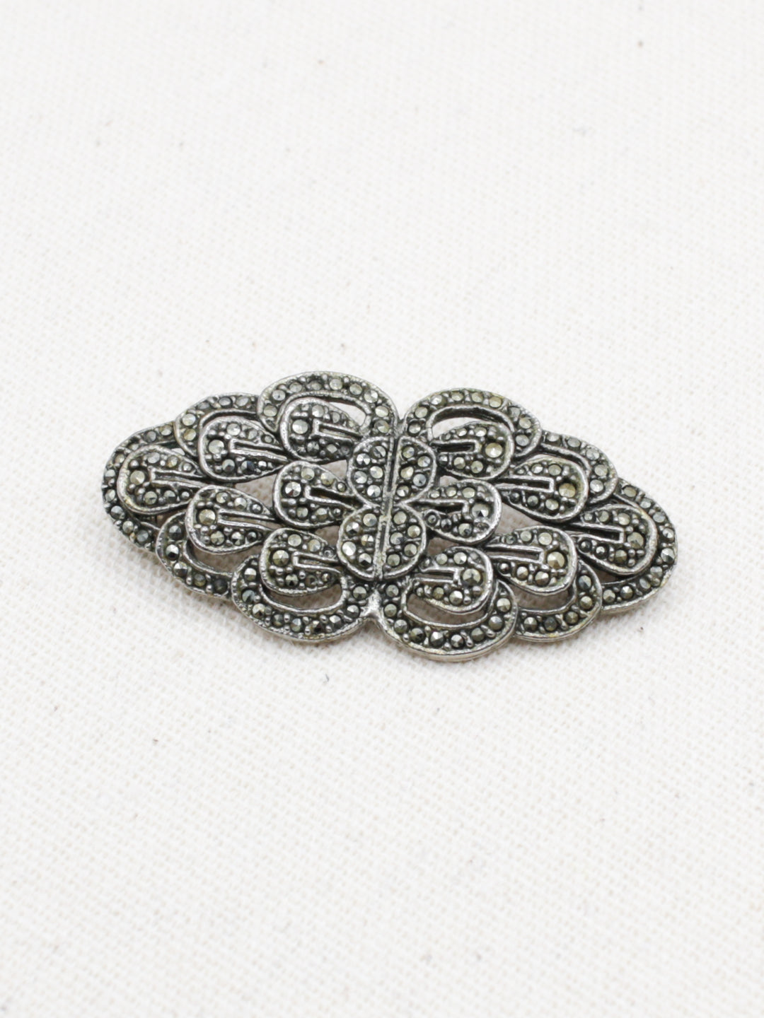 Vintage 80's Brooch in Silver