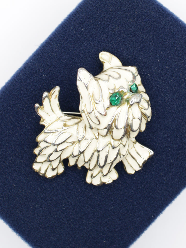 Vintage 60's Brooch in White
