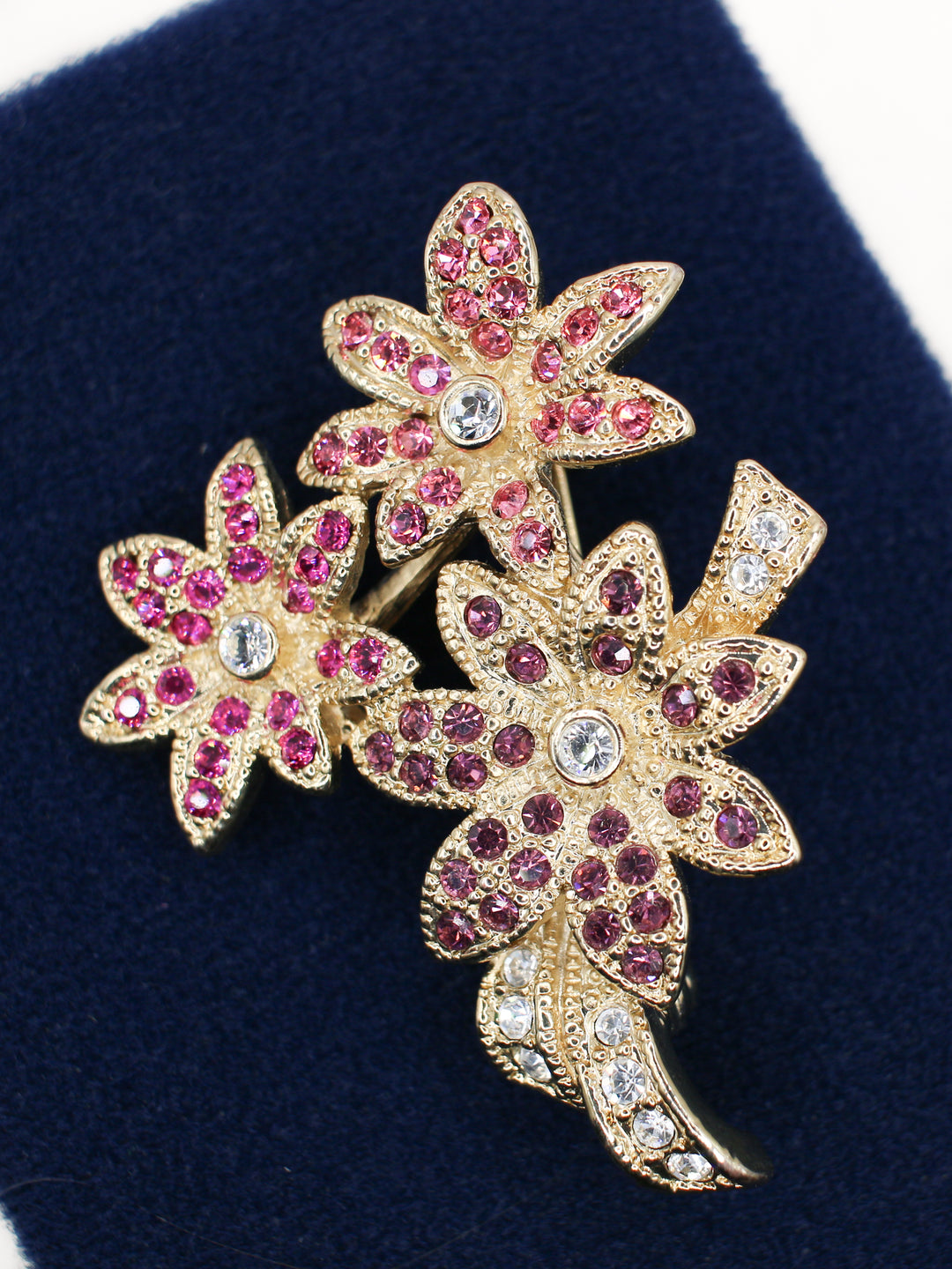 Vintage 80's Brooch in Pink