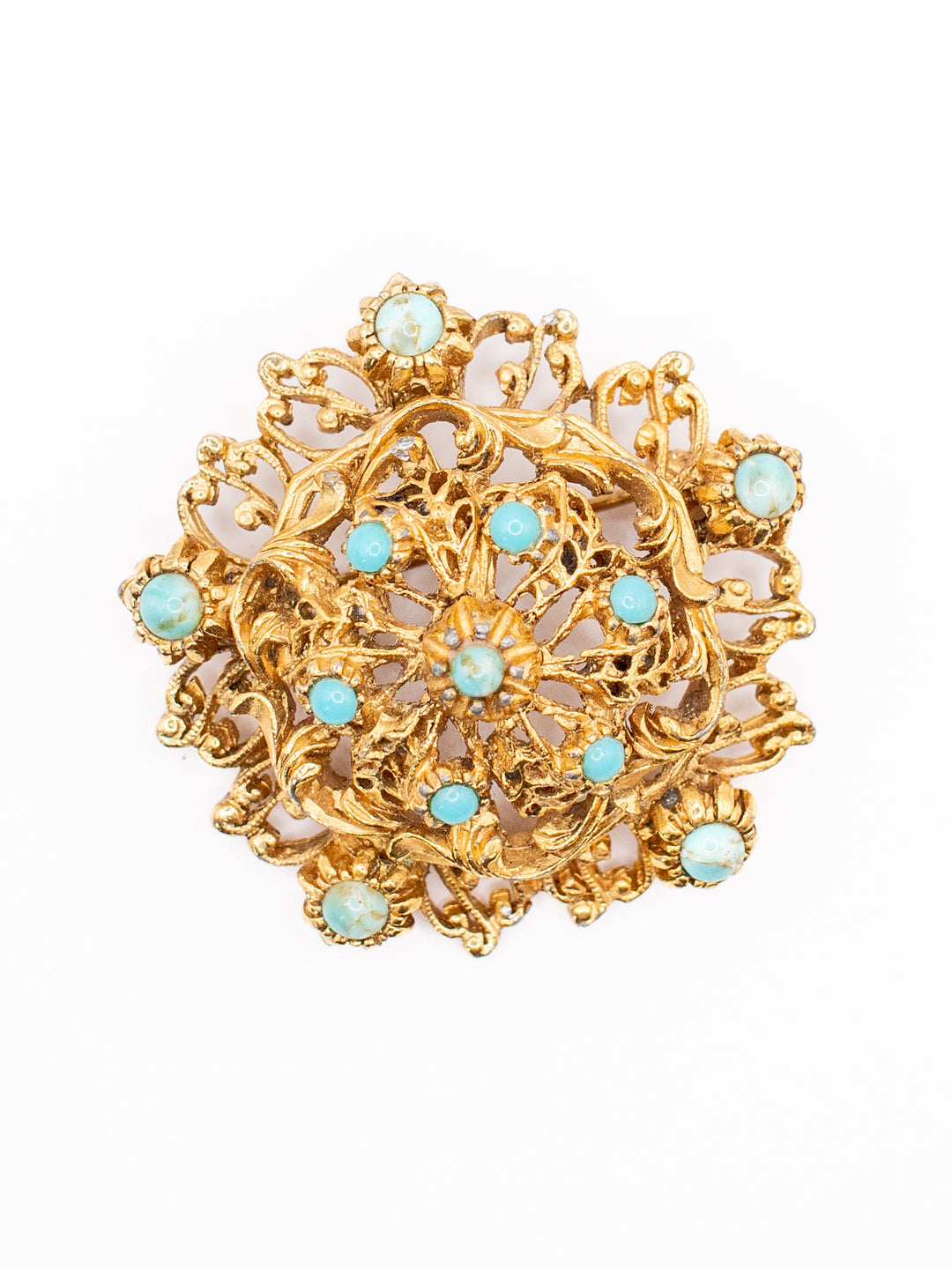 Vintage Brooch in Gold