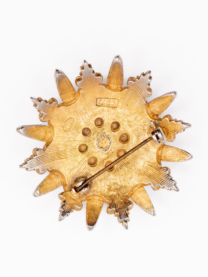 Vintage 70's Brooch in Gold