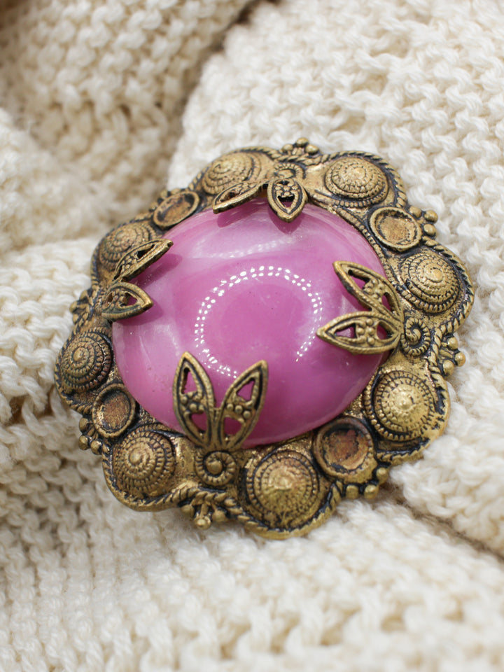 Vintage 60's Brooch in Pink