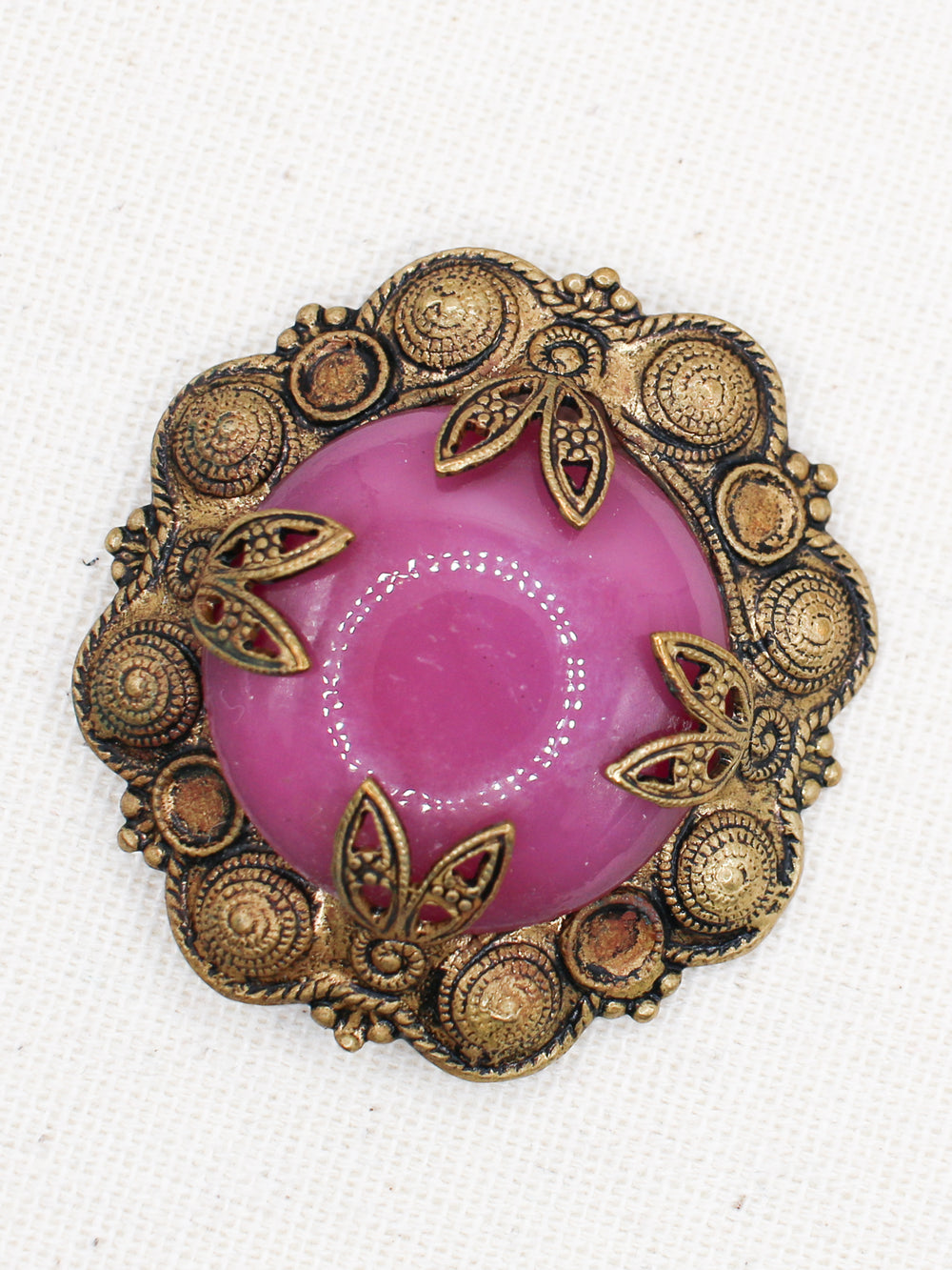 Vintage 60's Brooch in Pink