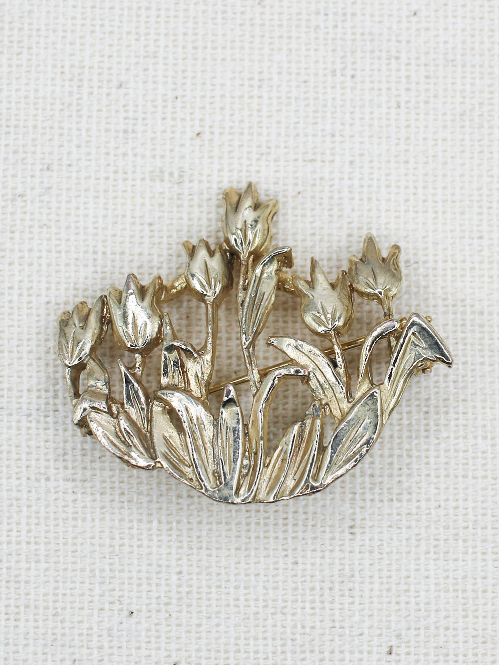 Vintage 60's Brooch in Gold