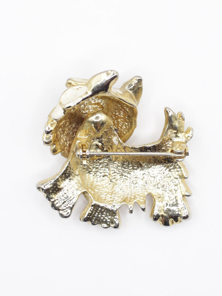 Vintage 60's Brooch in White