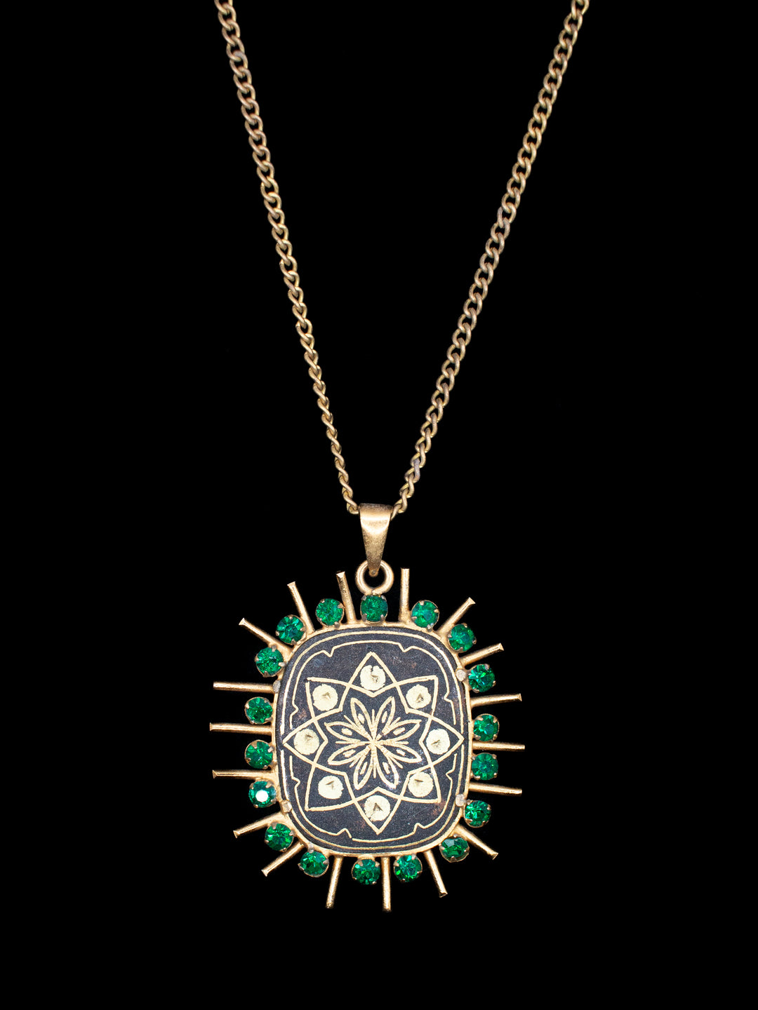 Vintage 60's Necklace in Black
