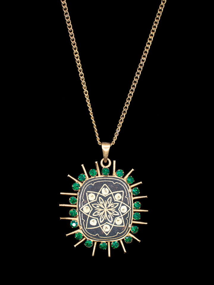 Vintage 60's Necklace in Black