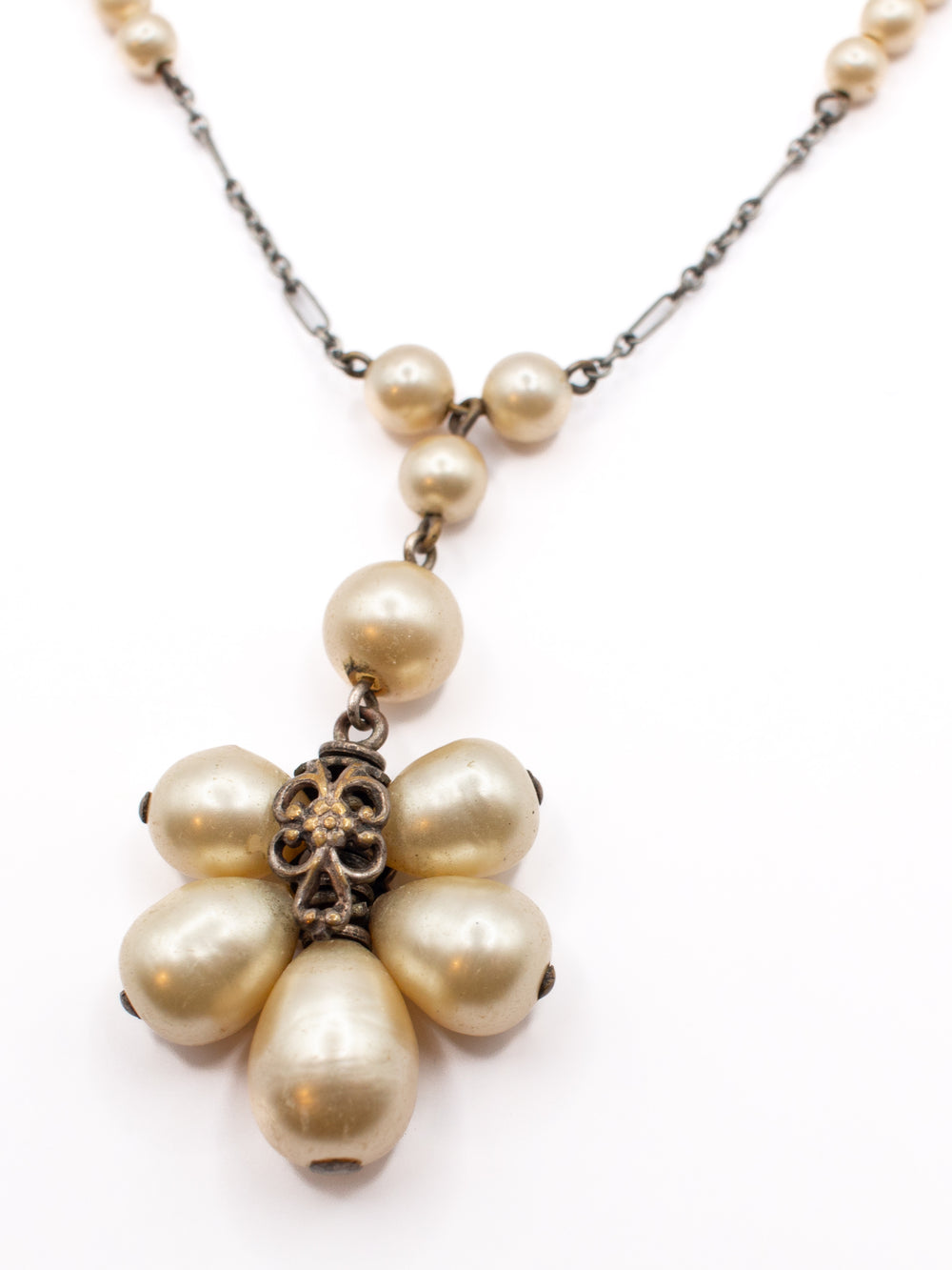 Vintage 20's Necklace in Silver