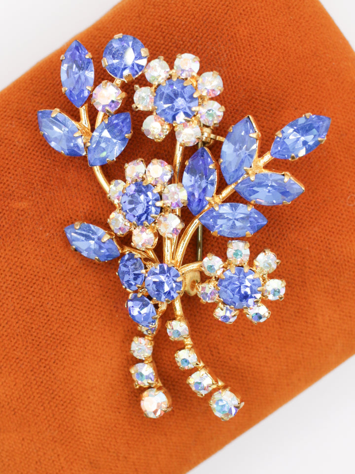 Vintage 50's Brooch in Blue