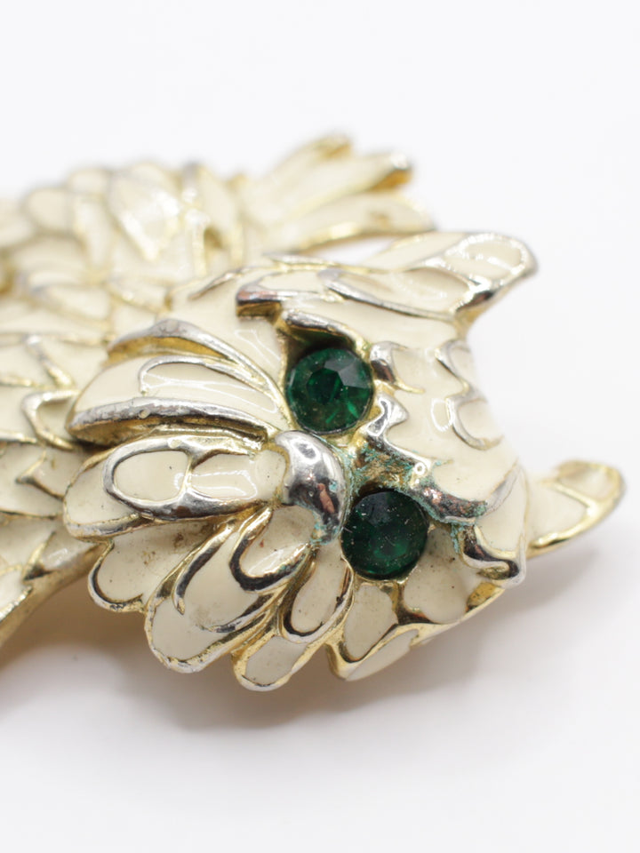 Vintage 60's Brooch in White