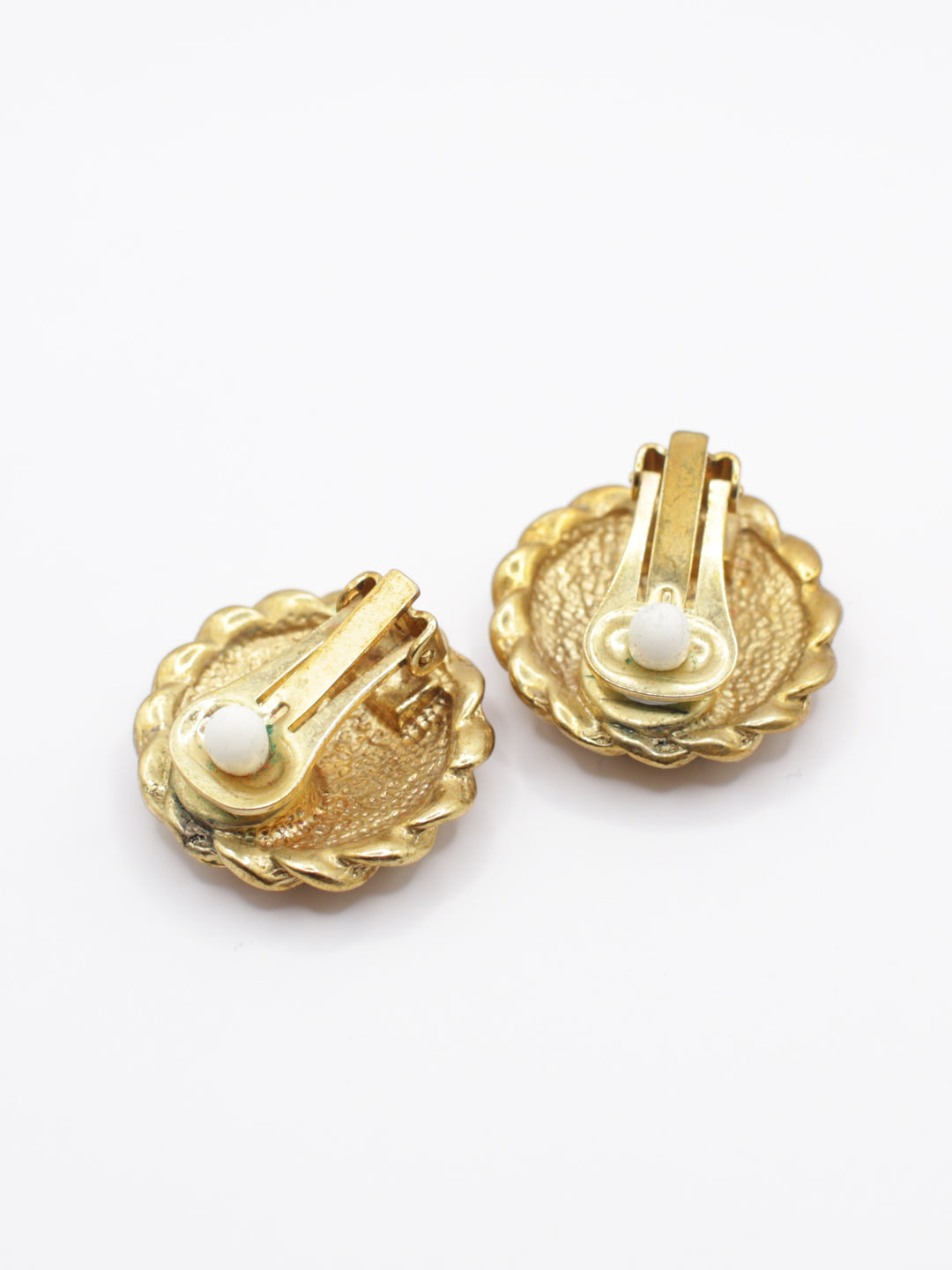 Vintage 80's Clip-on Earrings in Brown