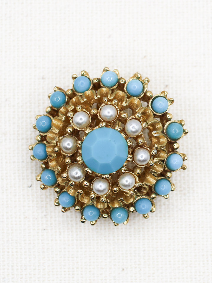 Vintage 60's Brooch in Gold