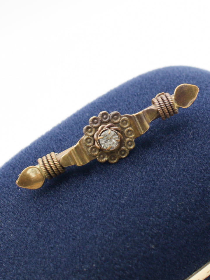 Vintage 20's Brooch in Gold