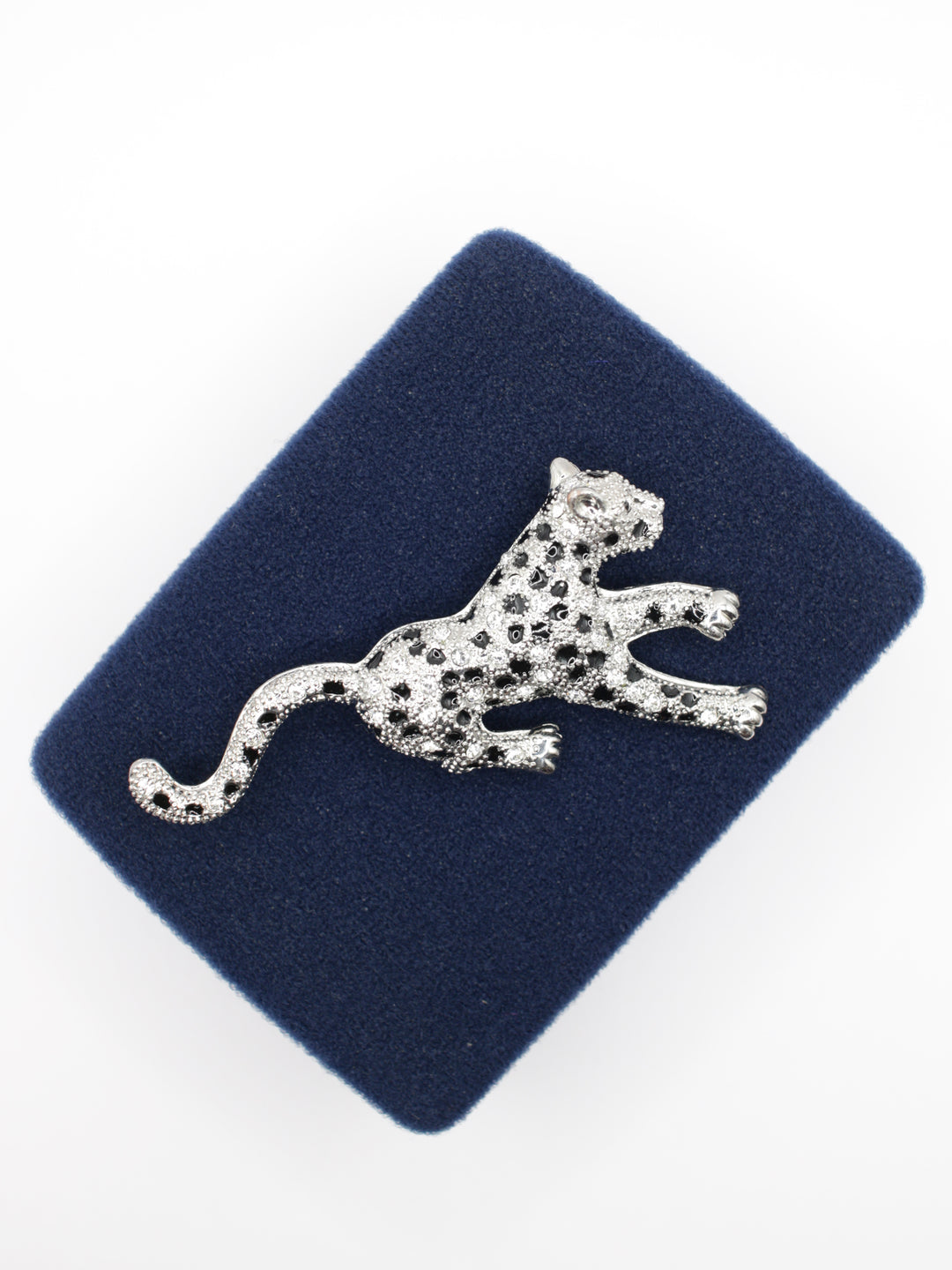 Vintage 90's Brooch in Silver