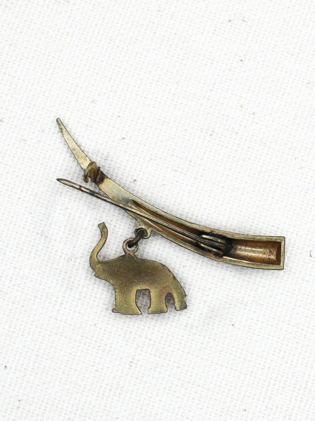 Vintage 70's Brooch in Gold