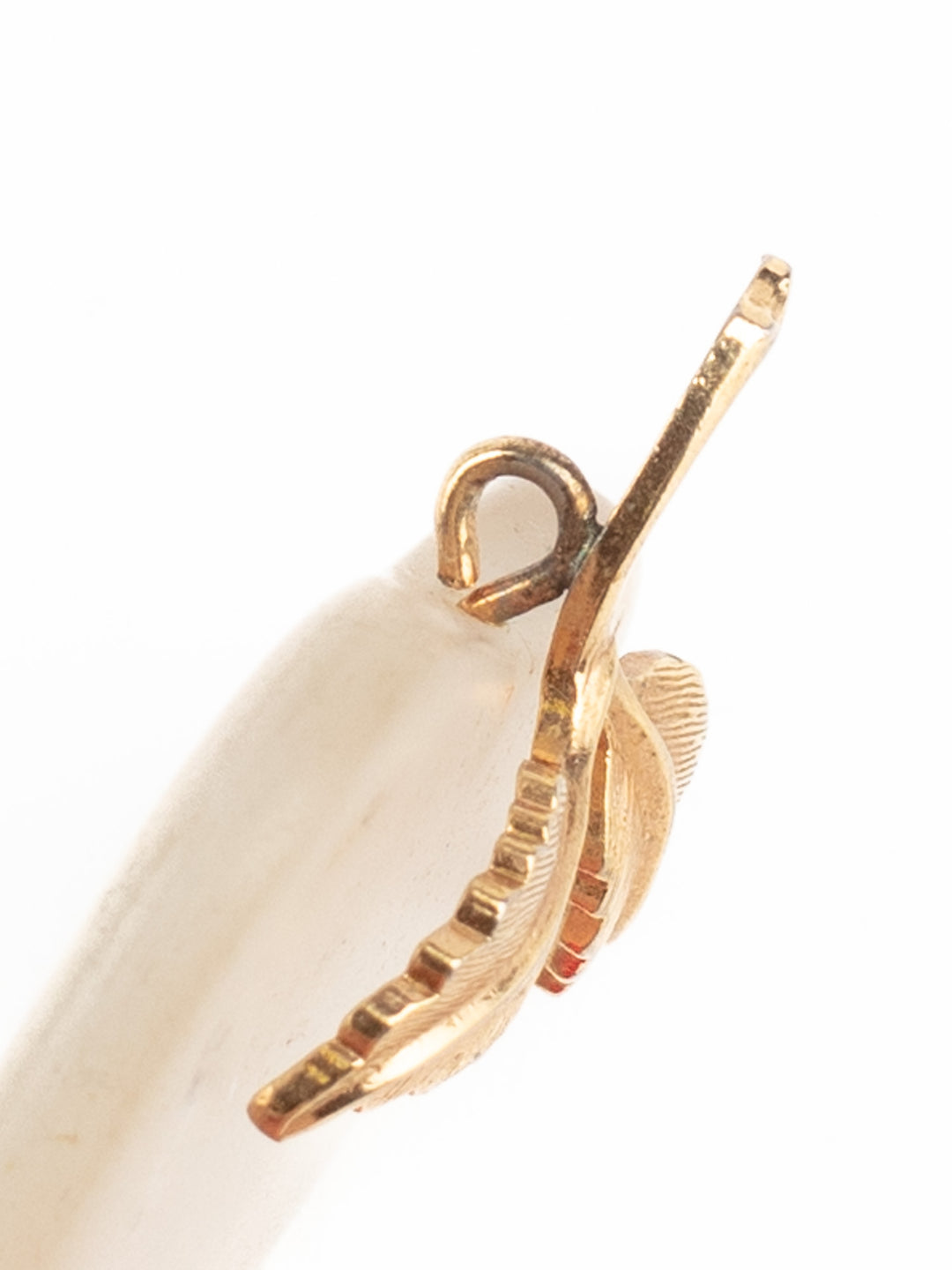 Vintage 60's Pendant in Gold