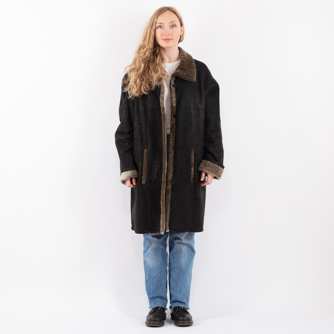 Vintage 90's Women Sheepskin Coat in BlackV9461