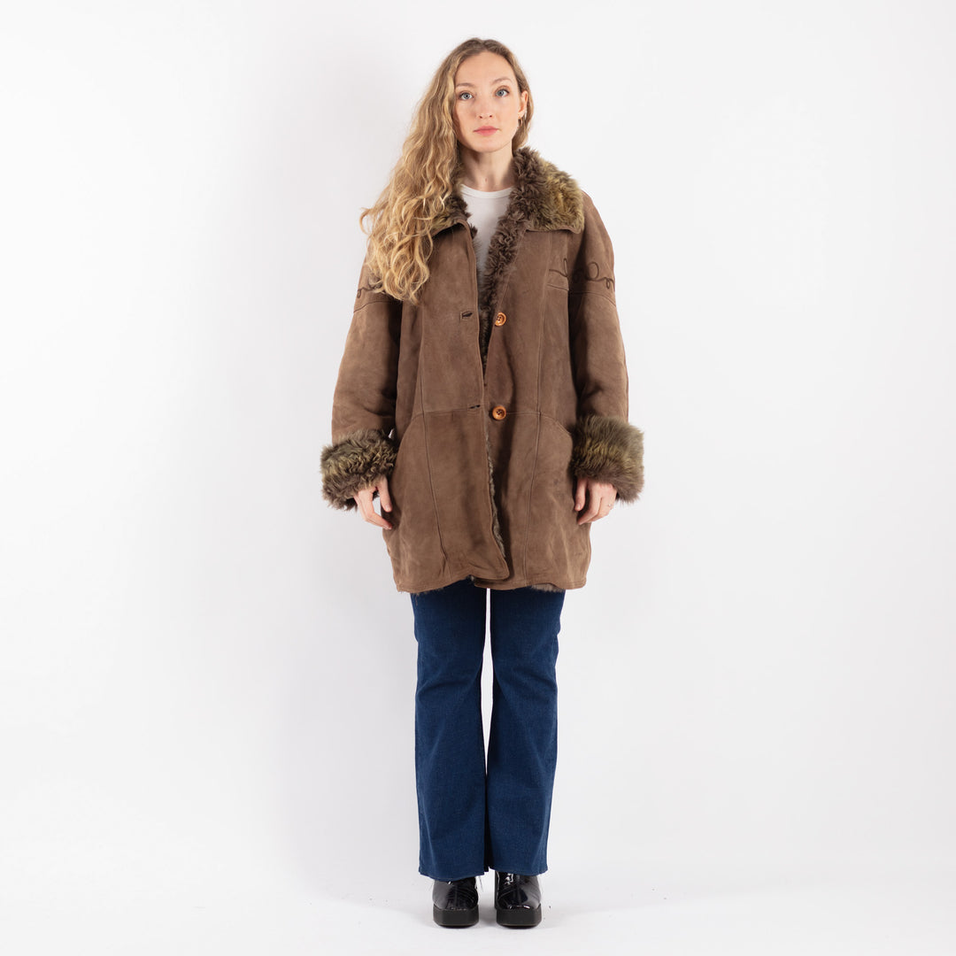 Vintage 70's Women Sheepskin Coat in Beige