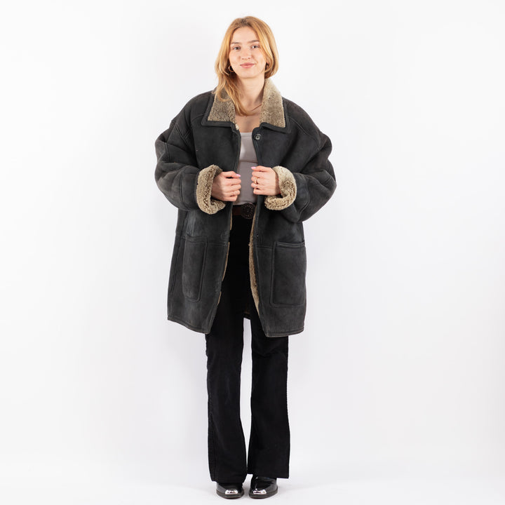 Vintage 90's Women Sheepskin Coat in BlackV9661
