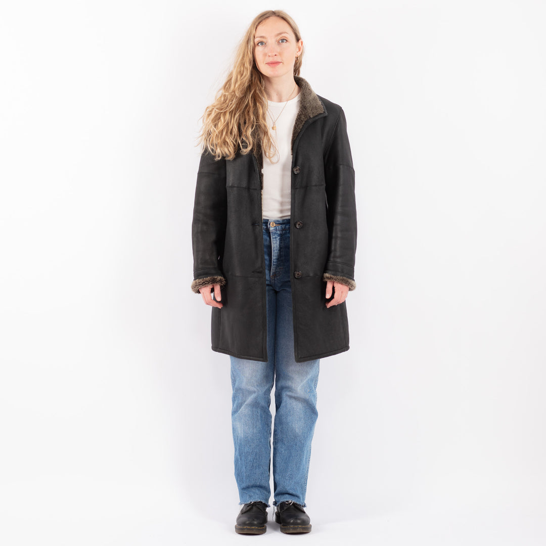 Vintage 90's Women Sheepskin Coat in BlackV9476
