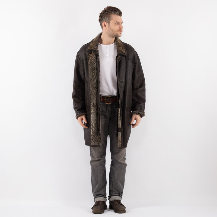 Vintage 90's Men Sheepskin Coat in BrownZ1135
