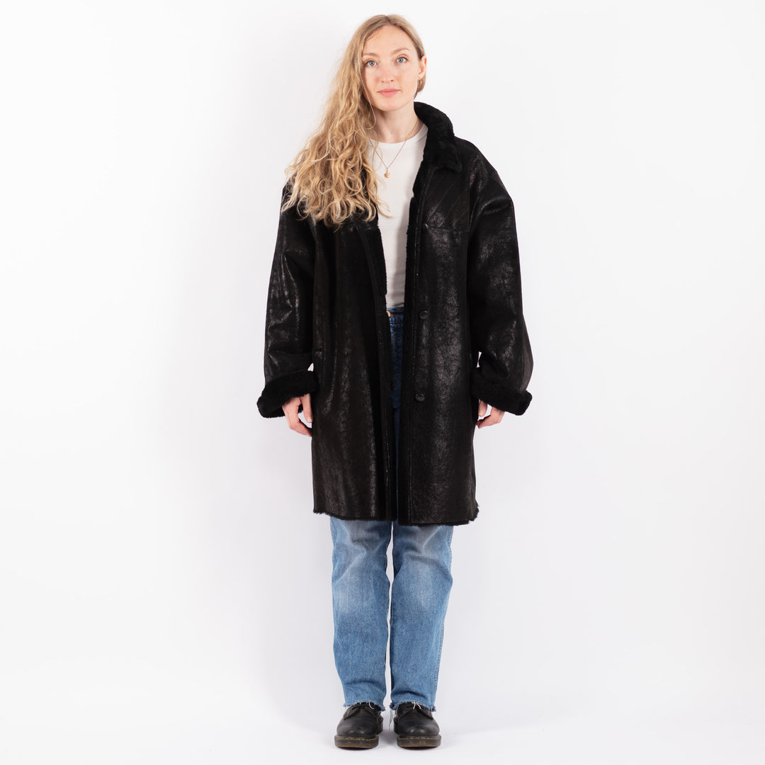Vintage 90's Women Sheepskin Coat in BlackV9480