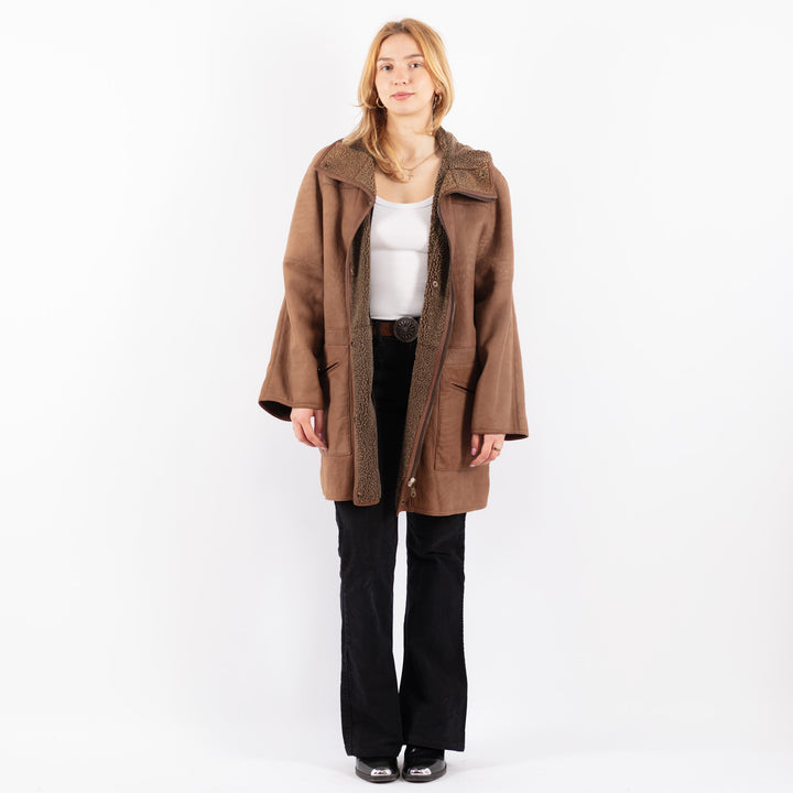 Vintage 90's Women Sheepskin Coat in BeigeV9670