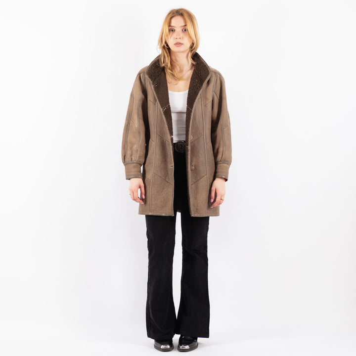 Vintage 90's Women Sheepskin Coat in BeigeV9677