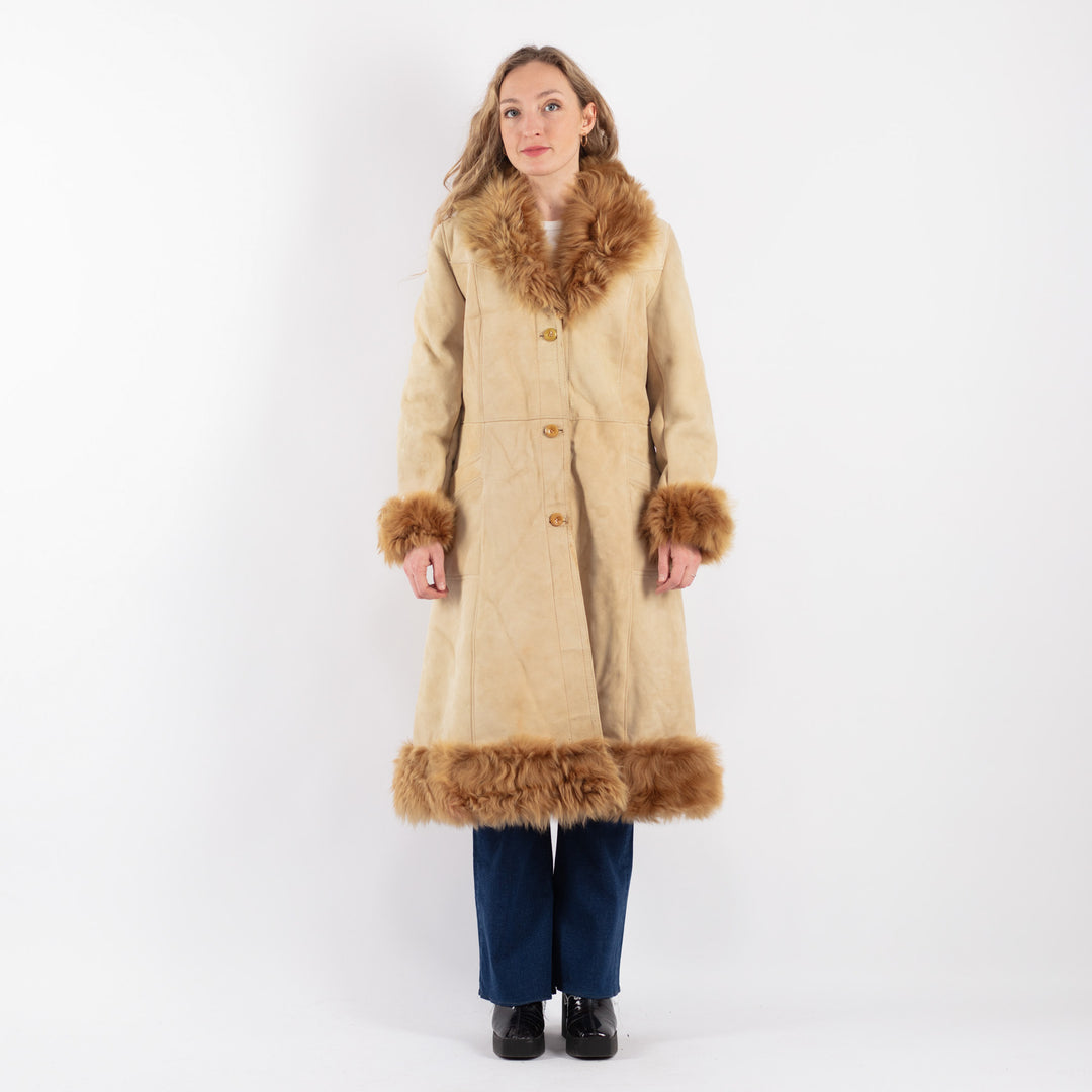 Vintage 70's Women Sheepskin Coat in BeigeV9173