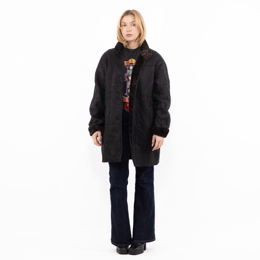 Vintage 90's Women Sheepskin Coat in BlackA1155