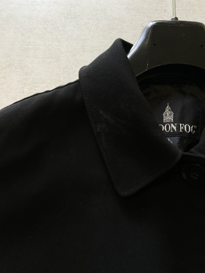 Vintage 00's Women Mac Style Coat in Black - NorthernGrip